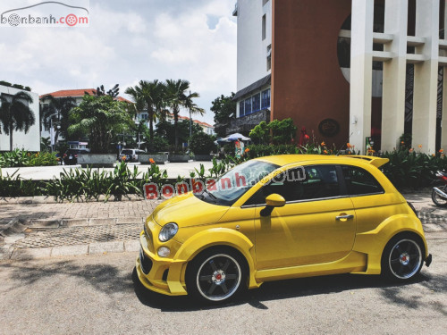 Fiat 500 Cũ Của Ý Hình ảnh Sẵn có  Tải xuống Hình ảnh Ngay bây giờ  Vàng   Màu sắc Graffiti Ý  iStock