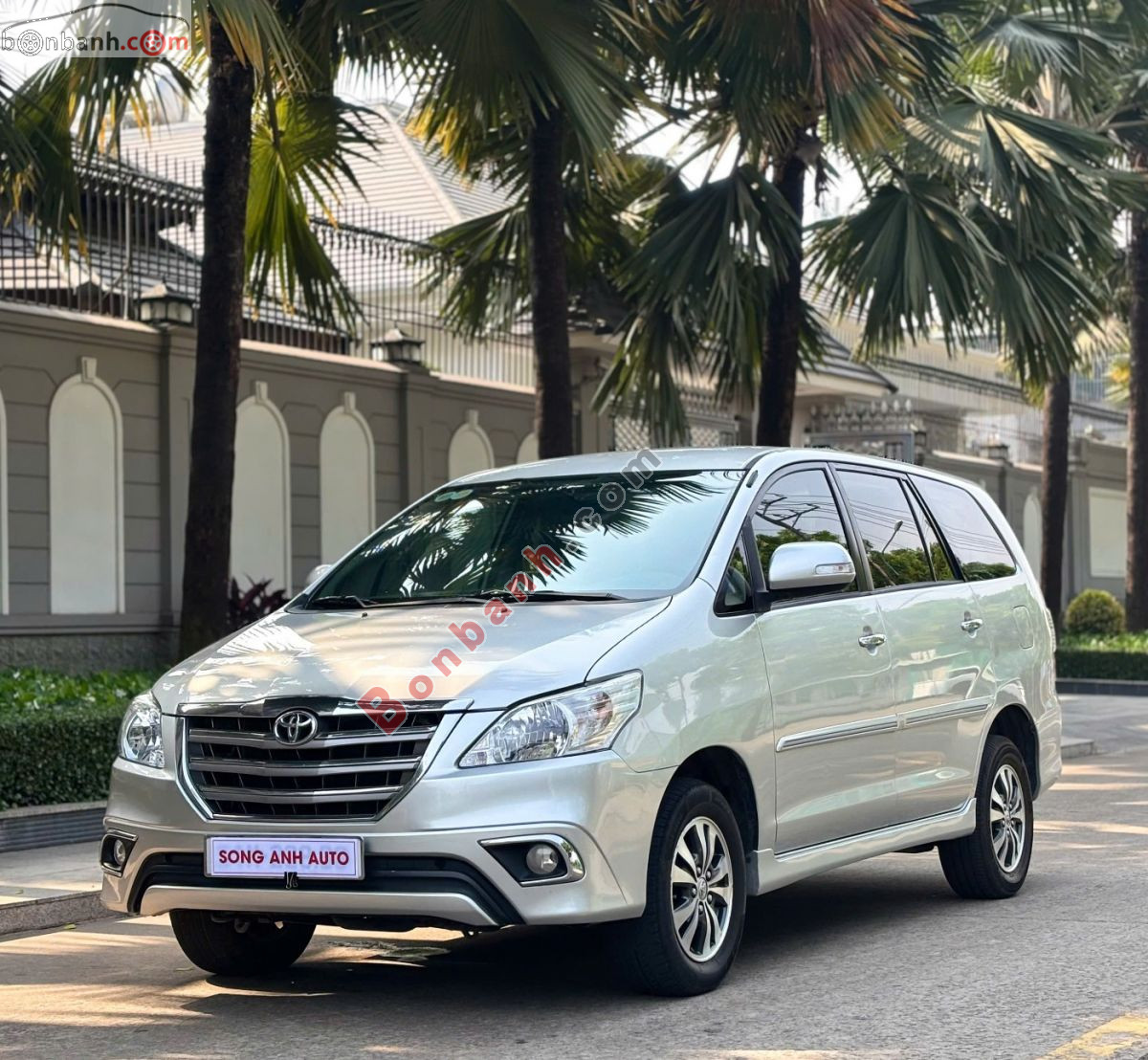 Bán xe ô tô Toyota Innova 2.0V 2015 giá 355 Triệu | 6645888