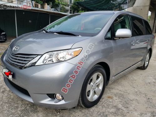 Bán xe ô tô Toyota Sienna LE 3.5 2010 giá 999 Triệu | 4654087