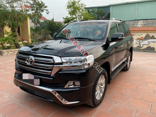 2017 Toyota Land Cruiser Review Pricing and Specs