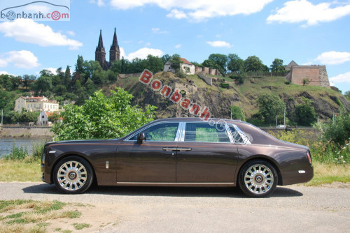 Soi siêu xe RollsRoyce Phantom 2022 vừa trình làng  Tạp chí Doanh nghiệp  Việt Nam