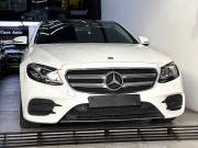 Bán xe Mercedes Benz E class 2017 E300 AMG giá 990 Triệu - Hà Nội